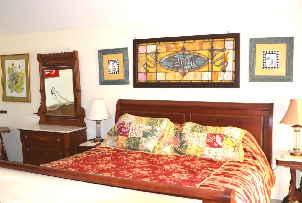 Union Gables (Adults Only) Hotel ซาราโทกาสปริงส์ ห้อง รูปภาพ